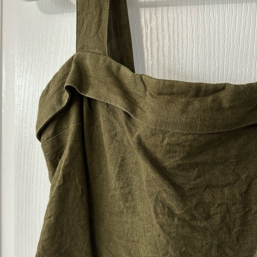 Abercrombie Olive Linen-Blend Foldover Set Top